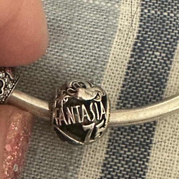 Authentic Disney Pandora charms and bangle LOT - Picture 6 of 13